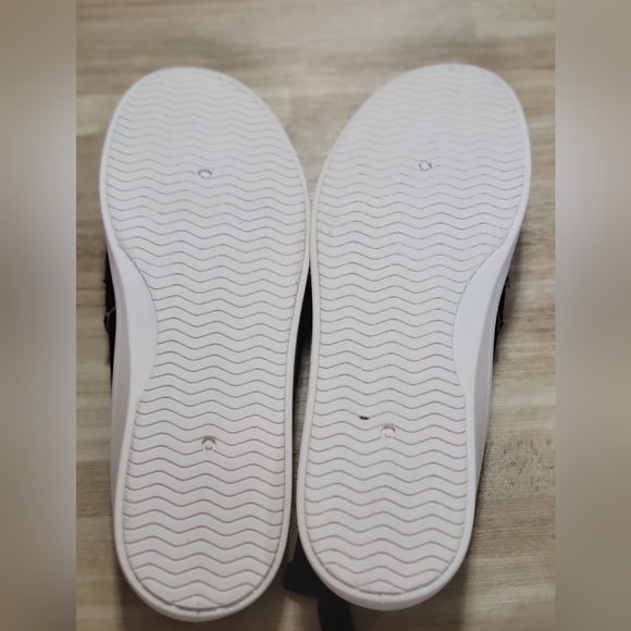 Womens shoes - Picture 3 of 5